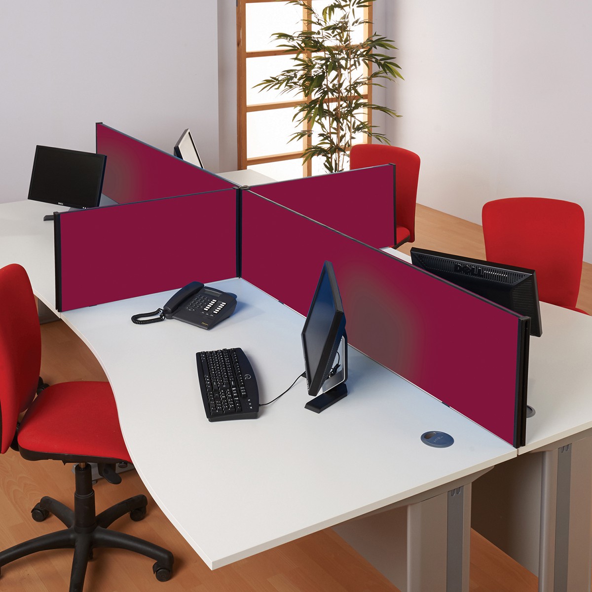 Classic Desk Screen - Loop Nylon 