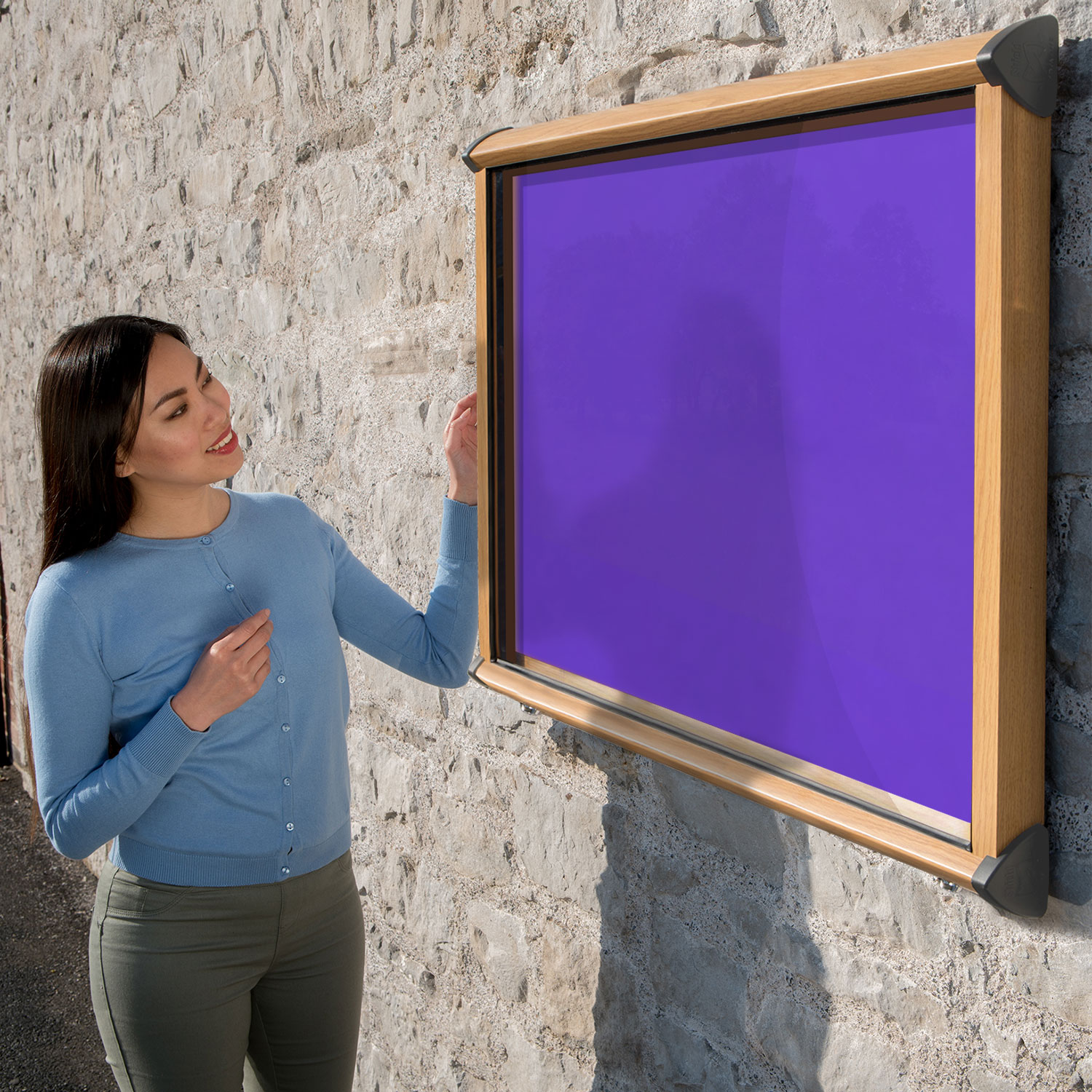 Outdoor Lockable Noticeboard with Wood Effect Frame